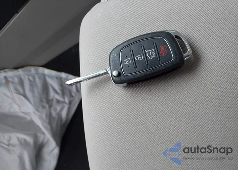 2015 Hyundai Sonata Se z USA, uszkodzony, nr VIN 5NPE24AF3FH227009